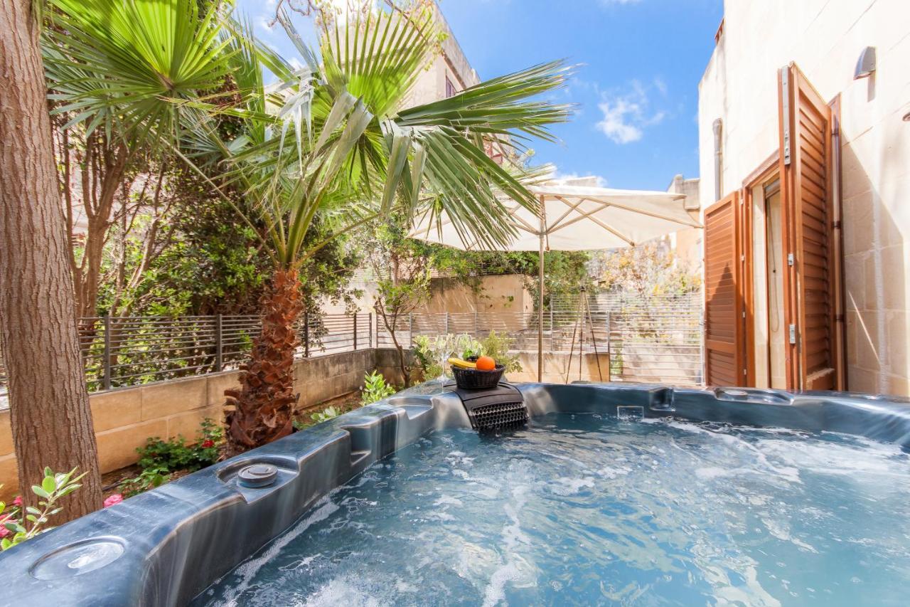 Getaway Npetto Gozitan - Happy